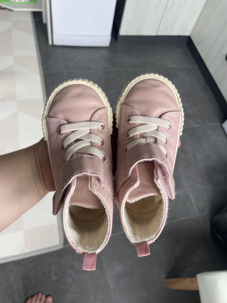 Детски розови обувки кецове H&M N23