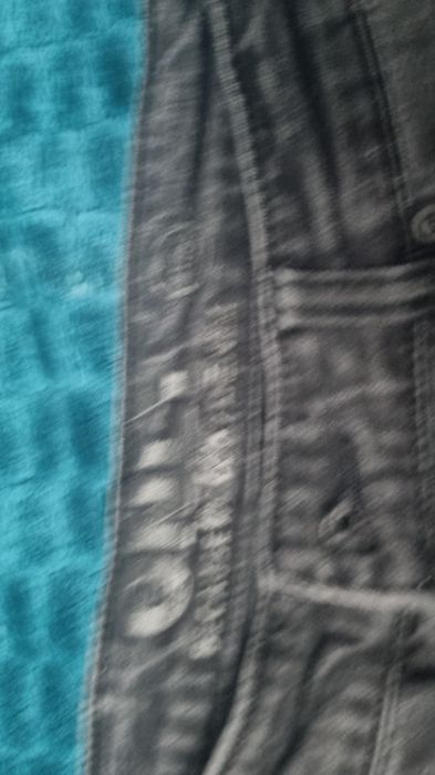 Blugii slim fit pt barbati