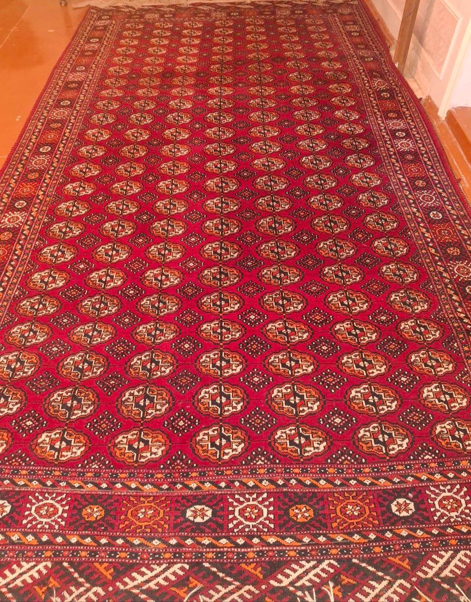 Turkman pechat gilam sotiladi