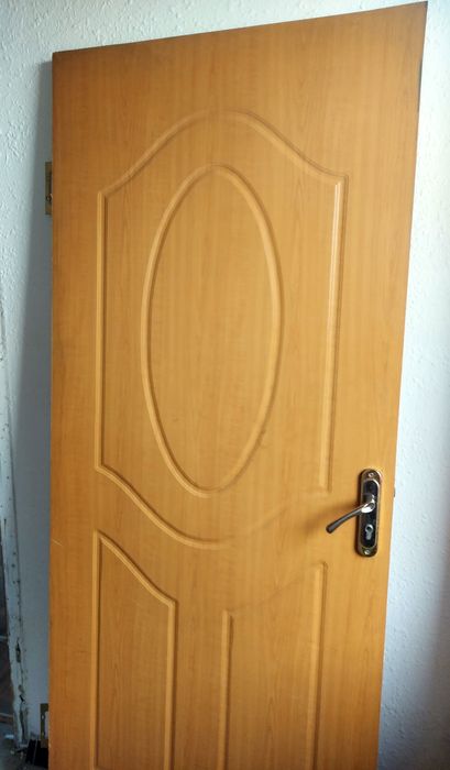 Есіктер (Двери) 2-штук бар