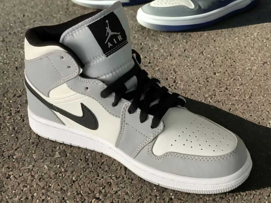 Nike Jordan 1 Light Smoke Grey