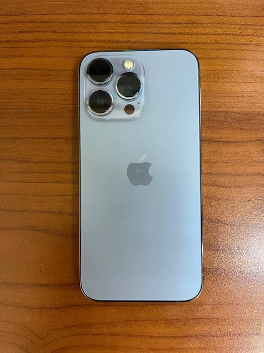 Iphone 13 pro blue sotiladi
