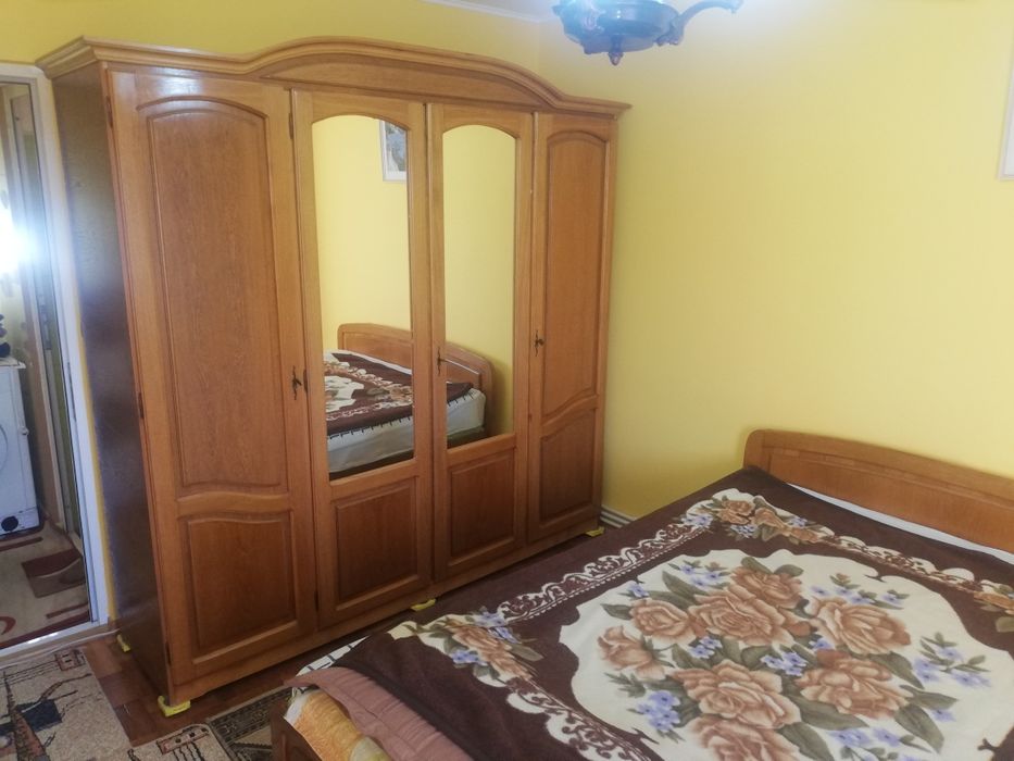 Vând mobilier de calitate