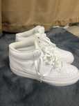 adidasi nike court vision