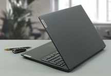 Laptop gaming lenovo v15 g4 AMD ryzen 5 7520u 16gb 512gb ca nou