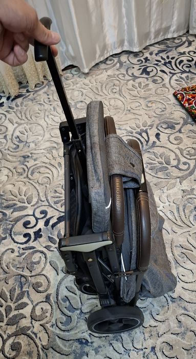 Прогулочная коляска детская