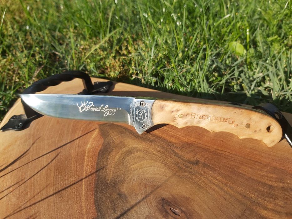 Нож с калъф Browning