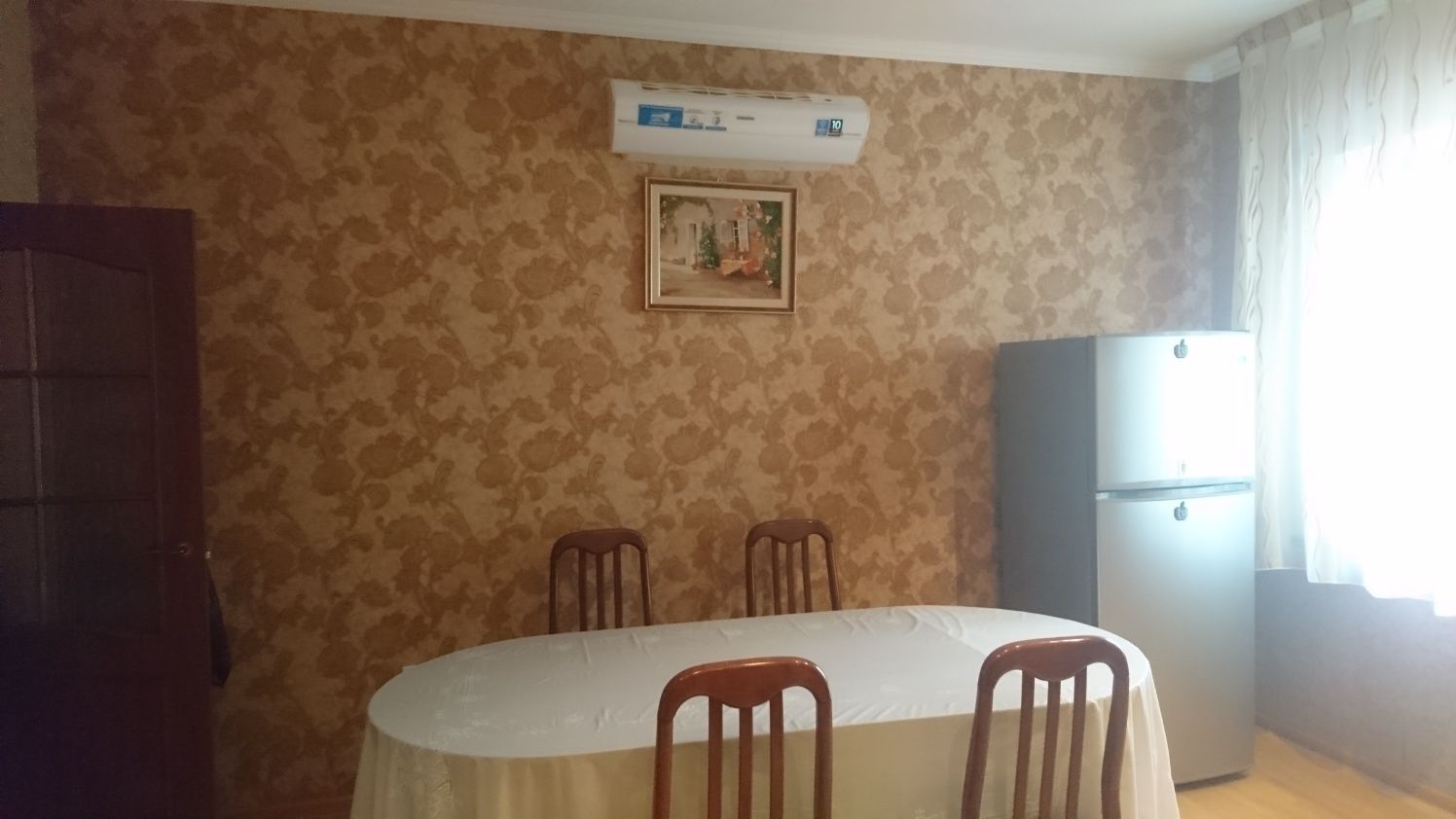 Продам Дом и отдельно стоящее помещением 70 кв.., которое сдаётся .