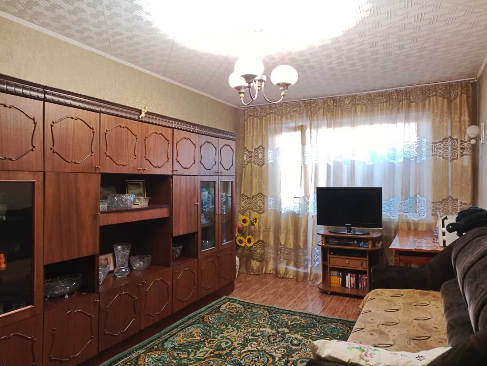 Продаю 3 комнатную квартиру в 22 микрорайоне. Помогу оформить ипотеку!