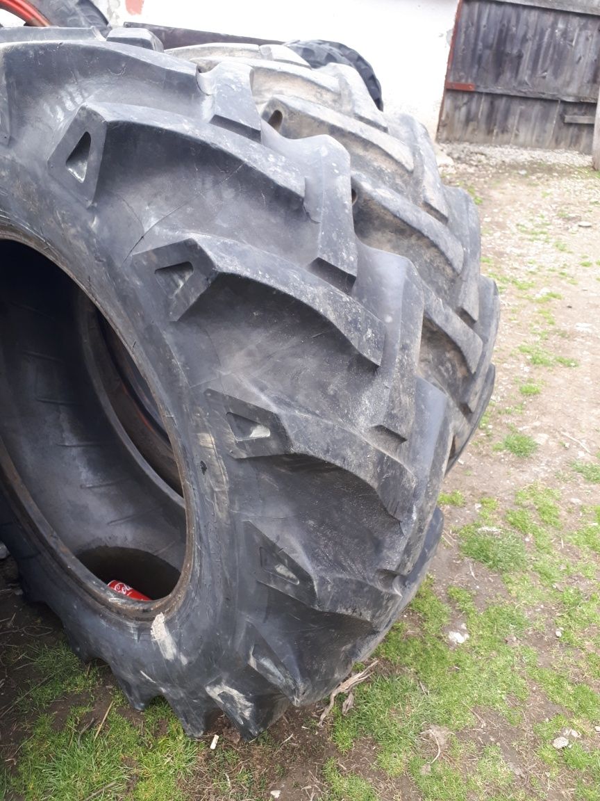 Anvelope tractor 14,9R28 u 445