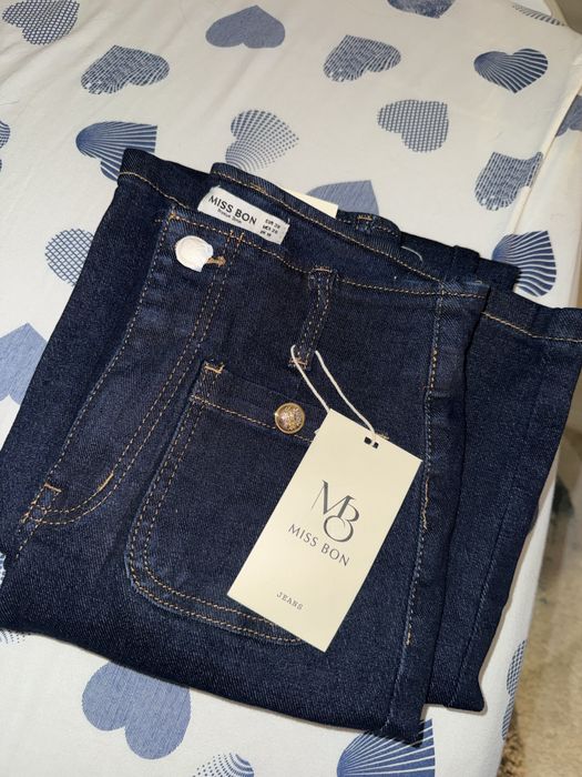 blugi bleumarin,noi cu eticheta