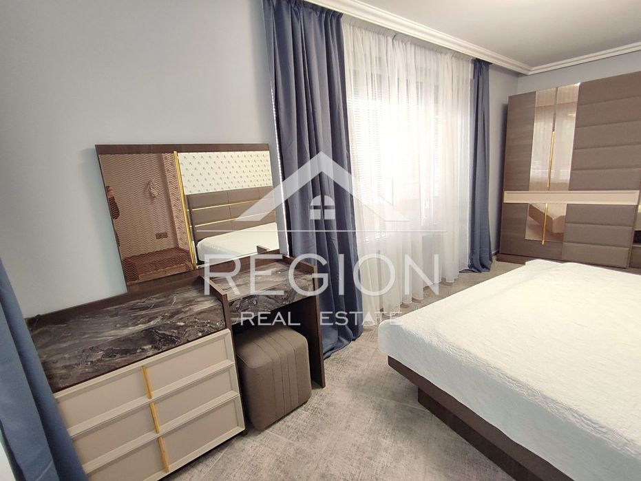 Дава се под наем Тристаен апартамент в Варна, Бриз - 110 кв.м за 1300 € - Снимка #9