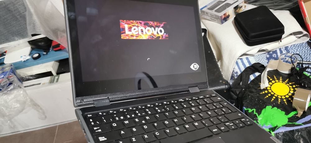 vand laptop lenovo 300e 2gen
