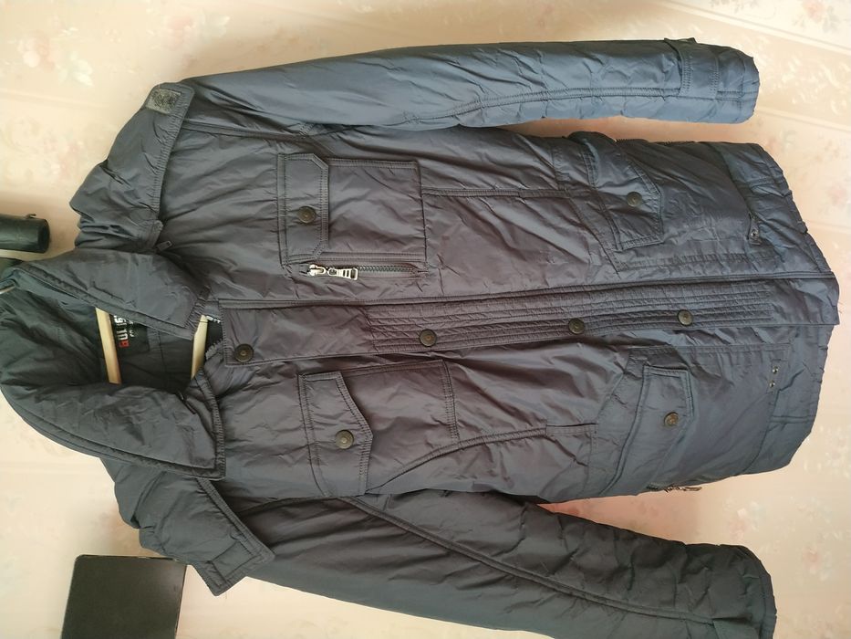 Куртка теплая демисезонная. Размер M