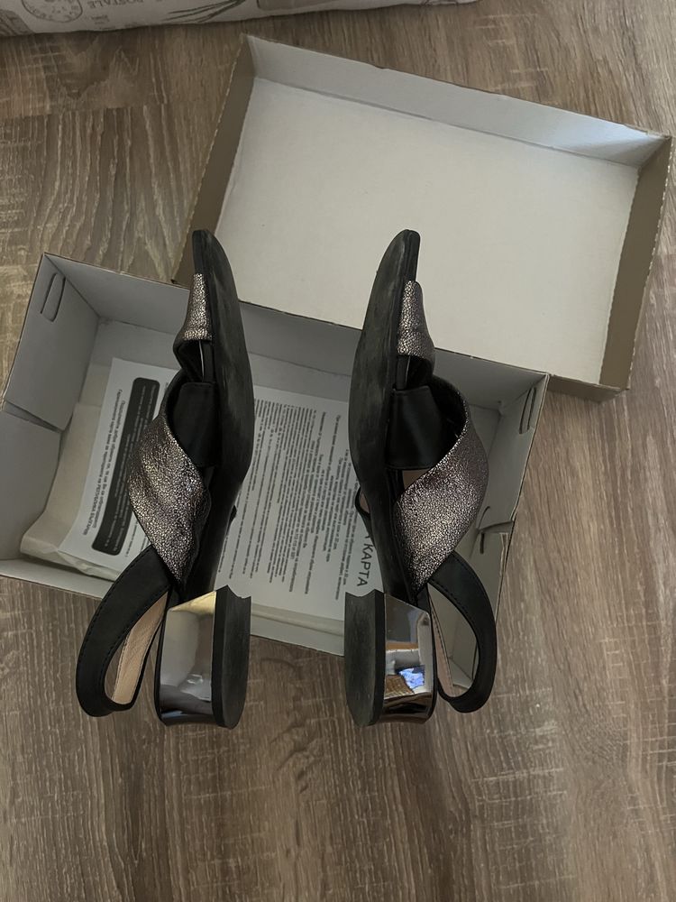 Дамски сандали GiAnni