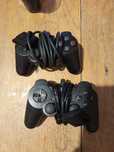 Два джойстика за playstation 2