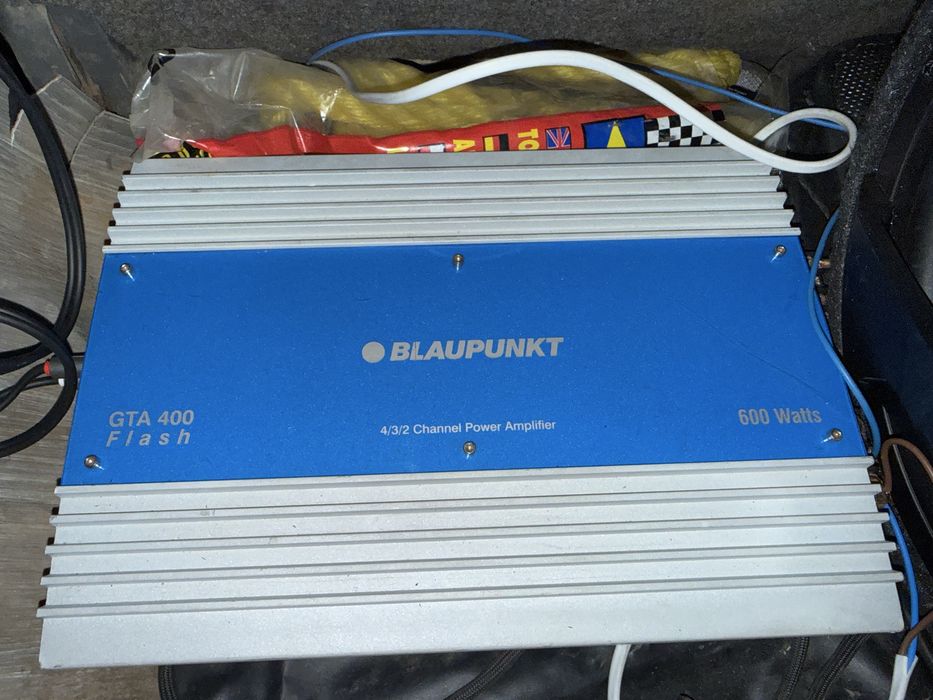 Subwoofer Alpine 1000w + amplificator Blaupunkt/ SONY 600W /1000W