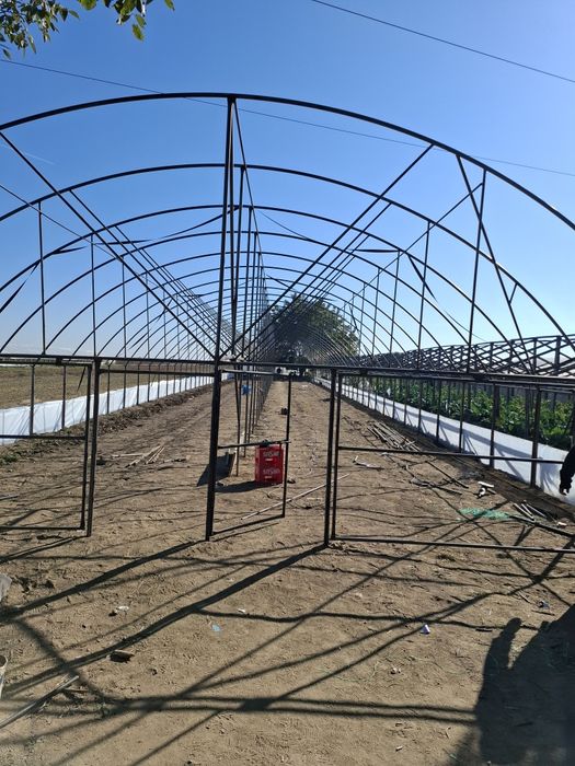 Construim solarii pentru legume si flori la cheie