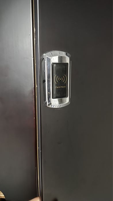 Продам электронные замки для раздвелок, ключи,браслеты д фитнес клубов