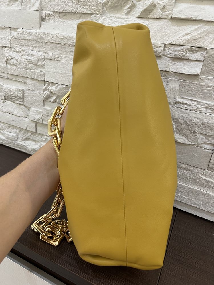 Резервира! Bottega Veneta chain pouch чанта