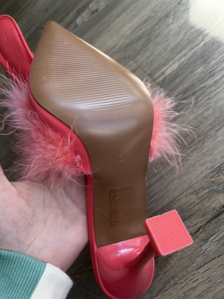 Pantofi River Island roz