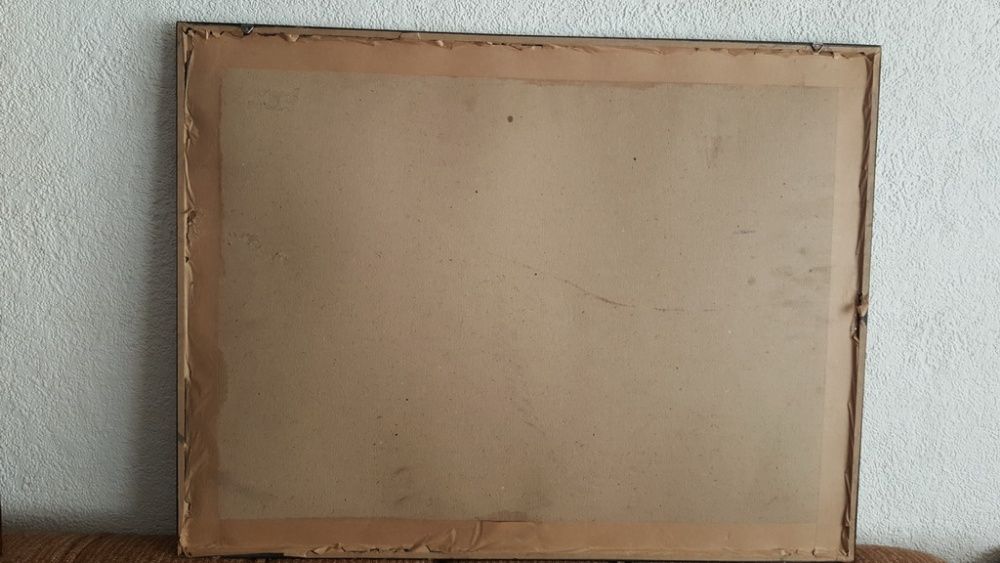 Масивна пластика на бял орел и Стар авторски акварел