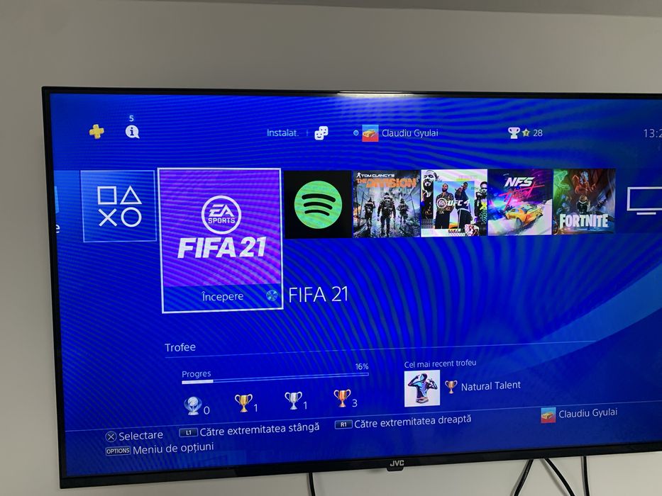 Play Station 4Pro 1 tb