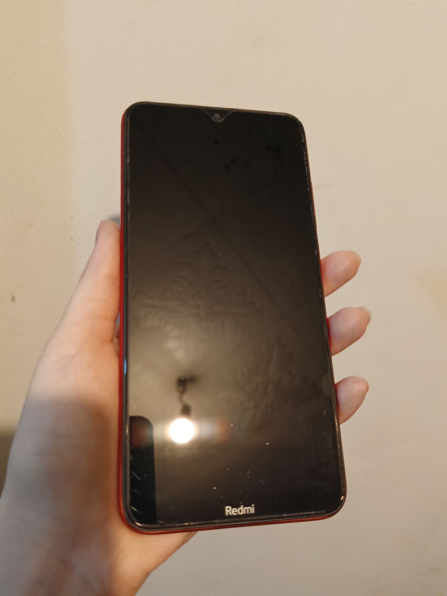 Продаю телефон Redmi 8A