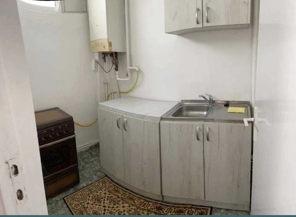 Garsoniera spațioasă de închiriat