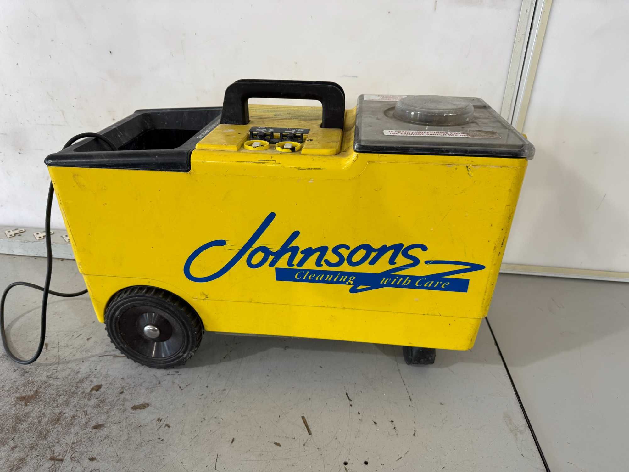 Прахосмукачка перачка - Johnsons 800 W