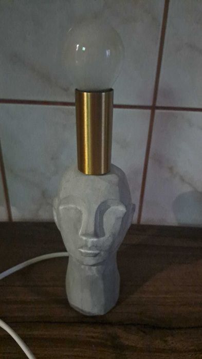 Lampa deosebiata