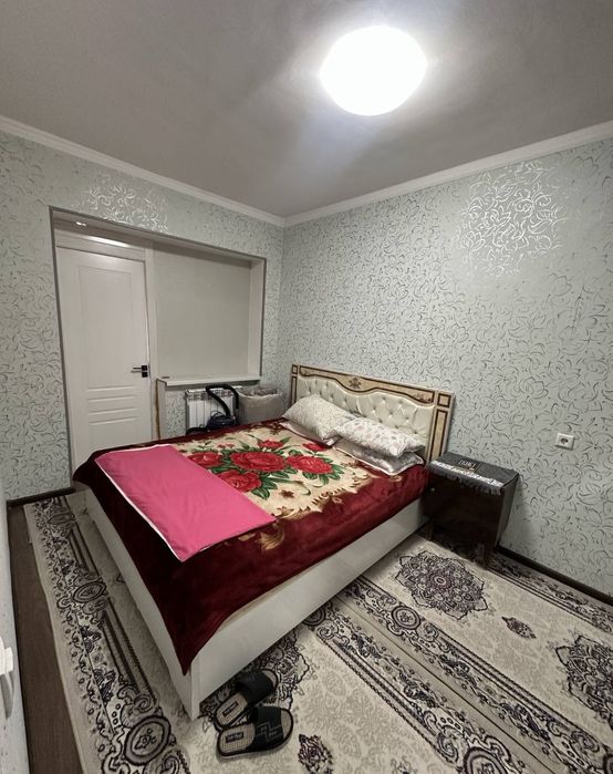 5 А Метрони 2 Бекатига якин 2 хонали квартира сотилади