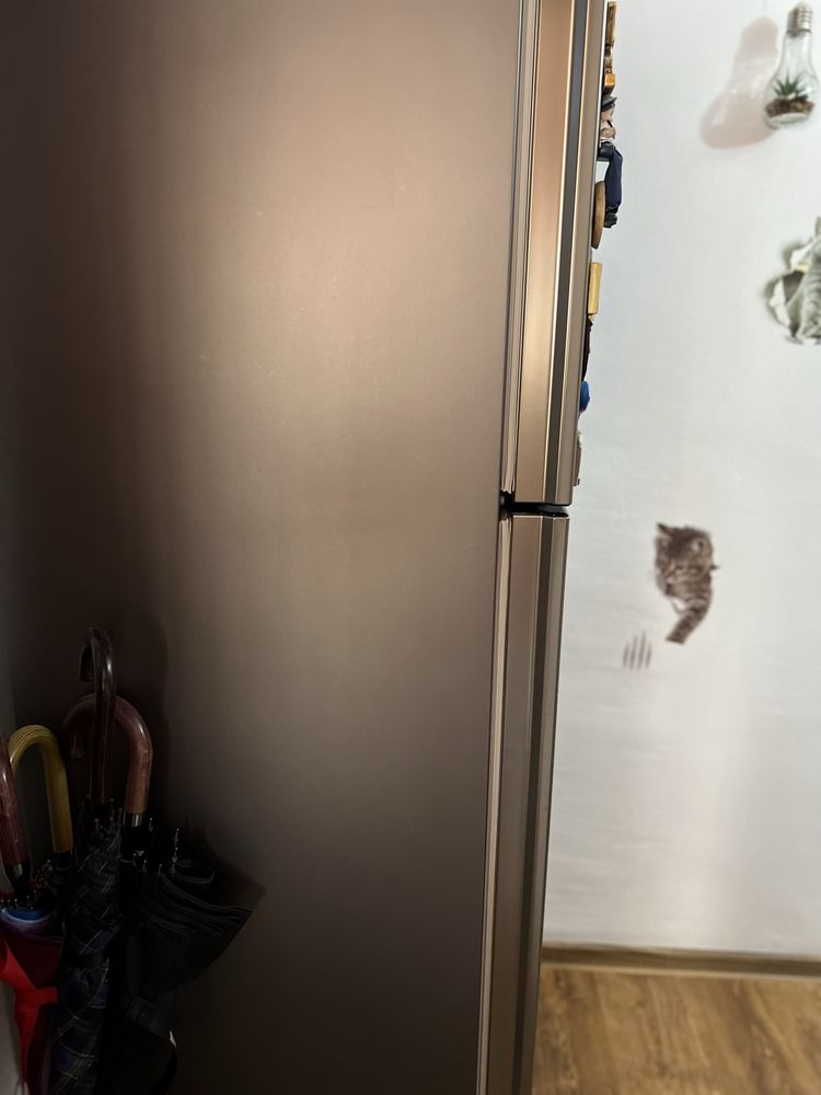 Frigider refeigerrator SAMSUNG