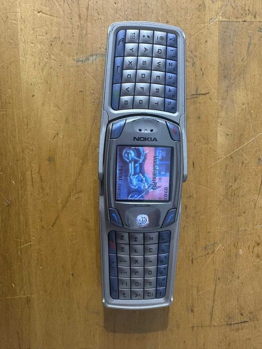 telefon mobil nokia 6820a
