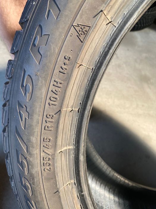 anvelope M+S 255 45 19 Pirelli