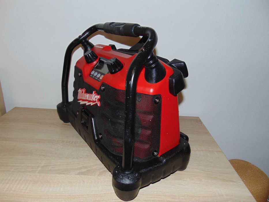 Milwaukee JSR1218 radio de santier