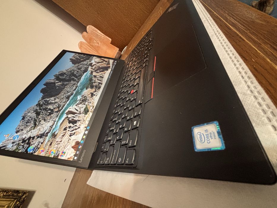 Laptop Lenovo ThinkPad T570 – i5, 8GB RAM, SSD – Iași