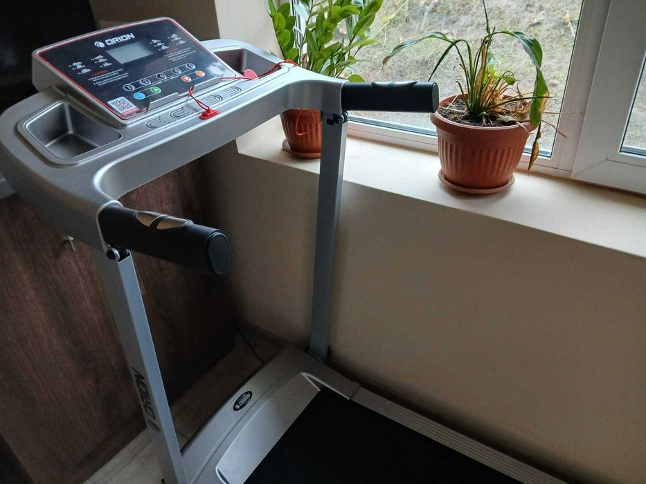 Електрическа бягаща пътека ORION FIT 100