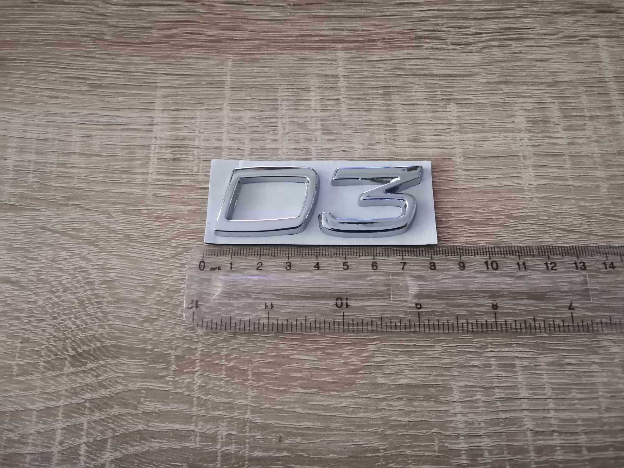 сребристи емблеми Волво Volvo D3