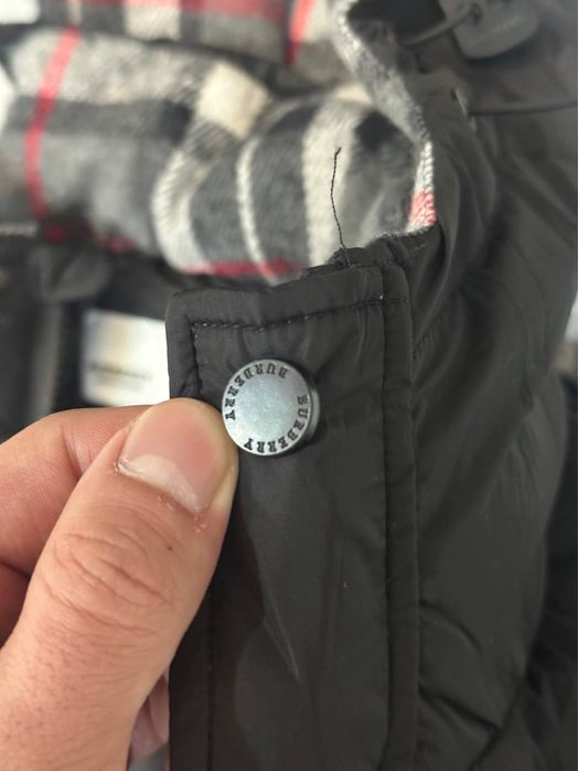 Burberry Пухавик / жилетка / Куртка