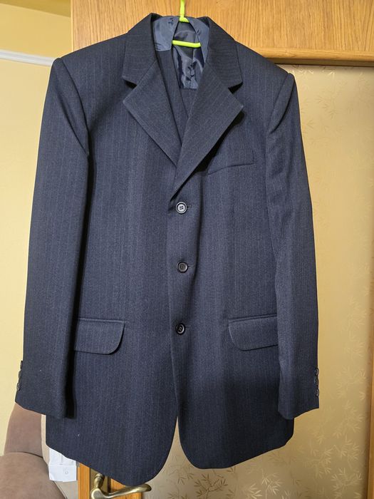 Costum bărbătesc nr 48