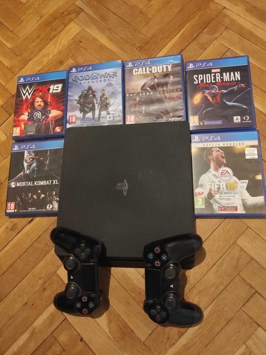 Playstation 4 slim,2 джойстика и 6 игри