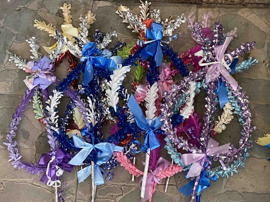 Продавам сурвачки