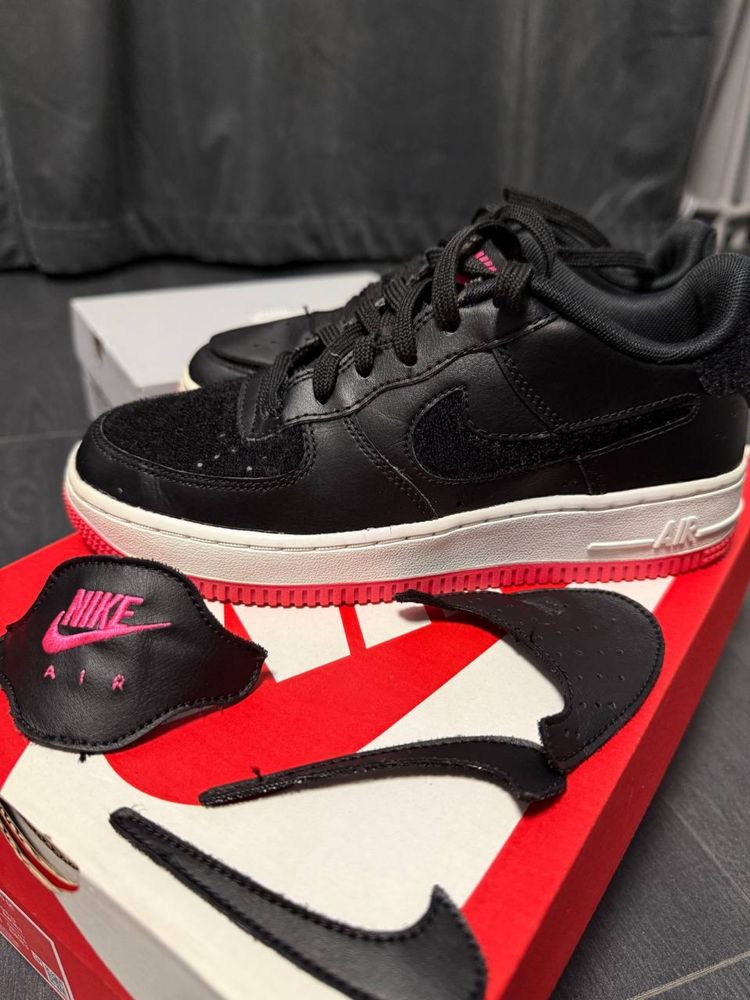 Nike Air Force 1 Hyper pink