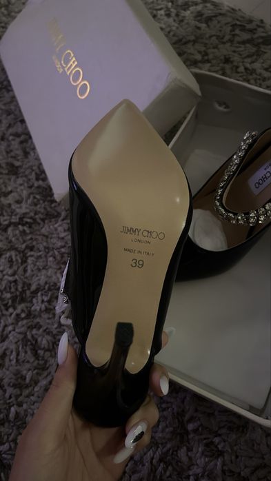 Pantofi jimmy Choo pe comanda