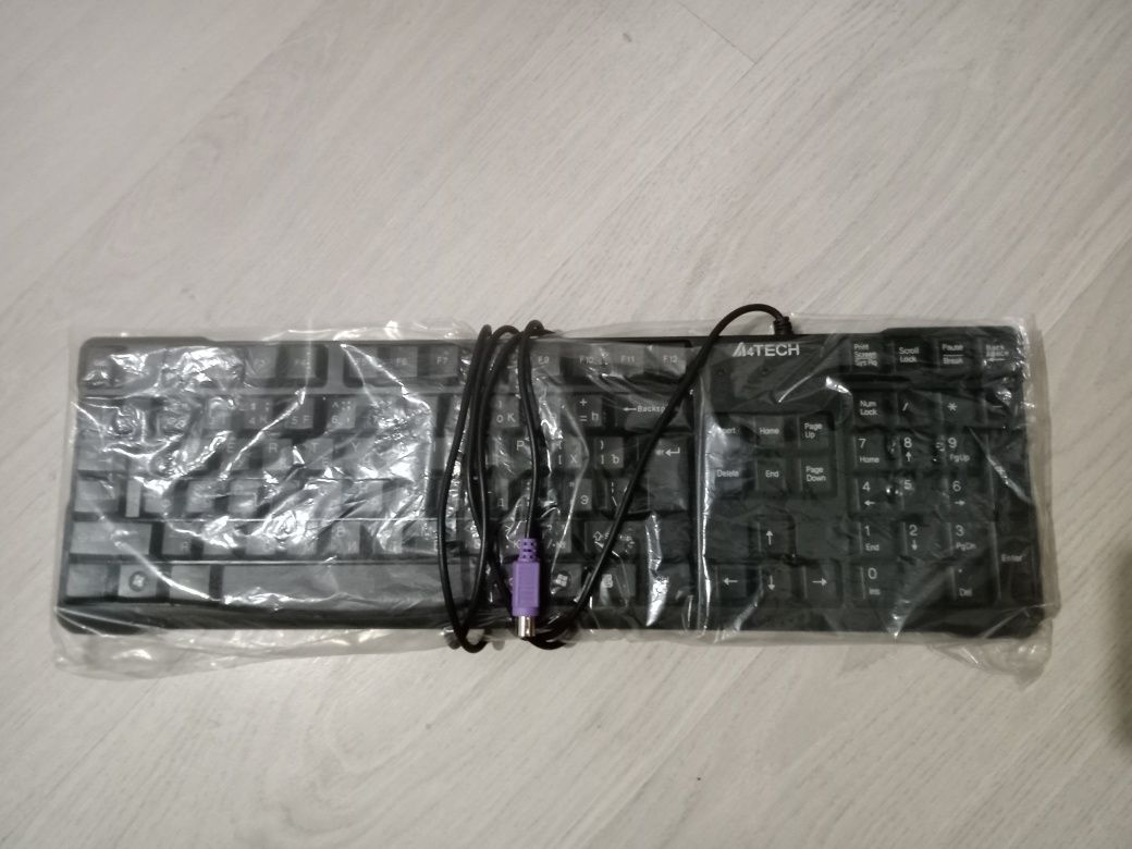Продам клавиатуру компьютерную