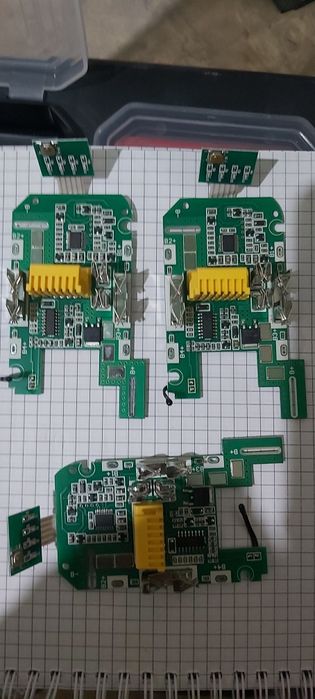 BMS Makita original 18 v 3,4,5 Ah cu 4 linii stare (pe panglica)
