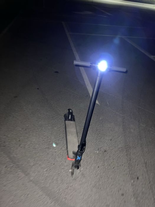 Продам электроный самокта