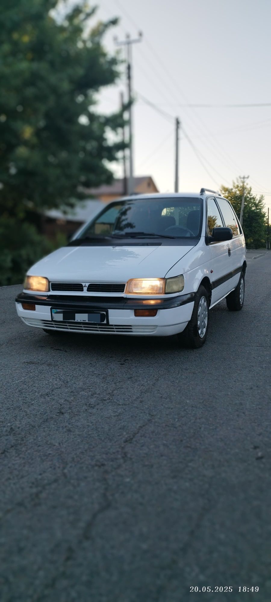 Продам Mitsubishi Space Runner 1993 г, торг есть