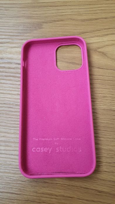 Нов силиконов калъф за IPhone 12